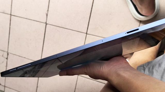 12.2Ӣ��˫ģ���ڰײ�ɫ���⻻�����TCLƽ����ԣ������鼮�Ķ�