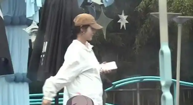 ����Ȧ�в���Ů���Ƕ������Լ��ķ���ݵú�˽������Ҳ���ܹ�ע