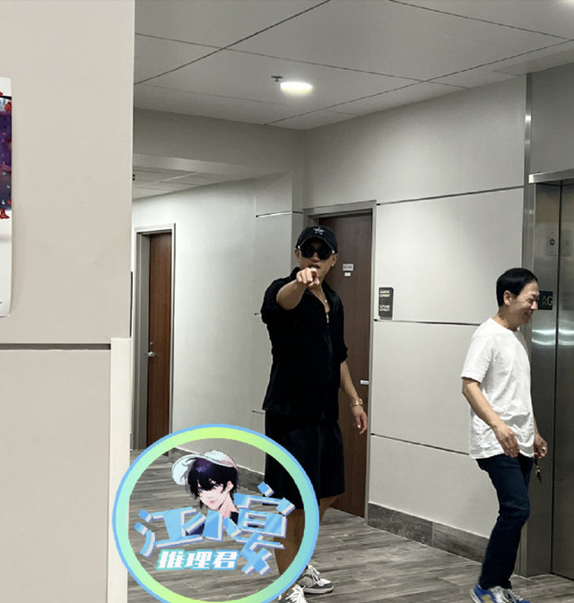 ����Ȧ�в���Ů���Ƕ������Լ��ķ���ݵú�˽������Ҳ���ܹ�ע